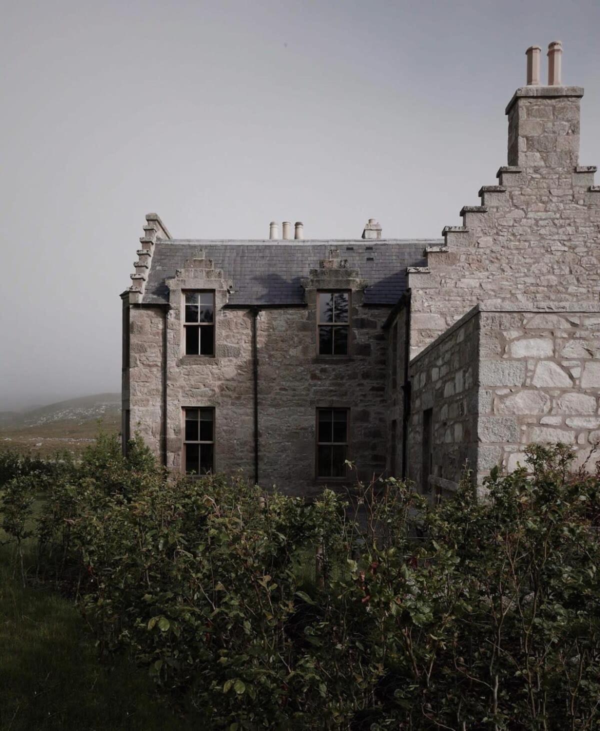Huswell - Gairnshiel Lodge - Unique & Exclusive Lodge Next To The Castle Балатър Екстериор снимка
